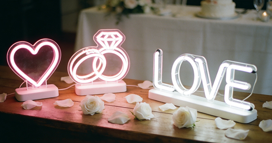 mini neon light for wedding