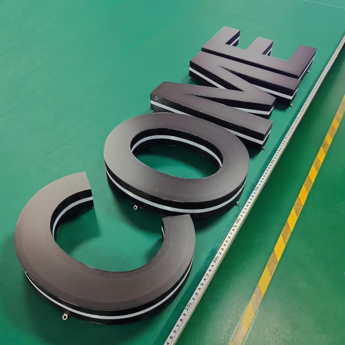 3D channel letter sign (1)